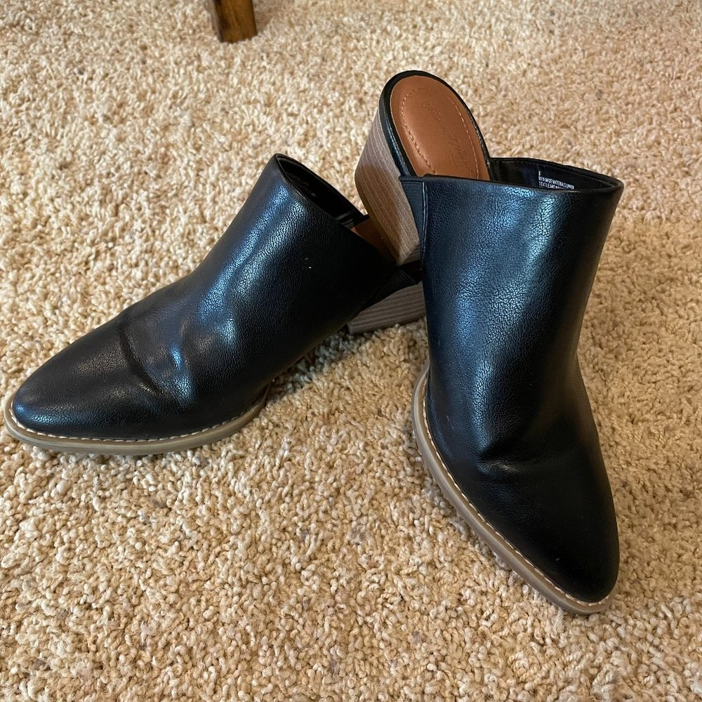 AMERICAN THREAD BLACK MULE